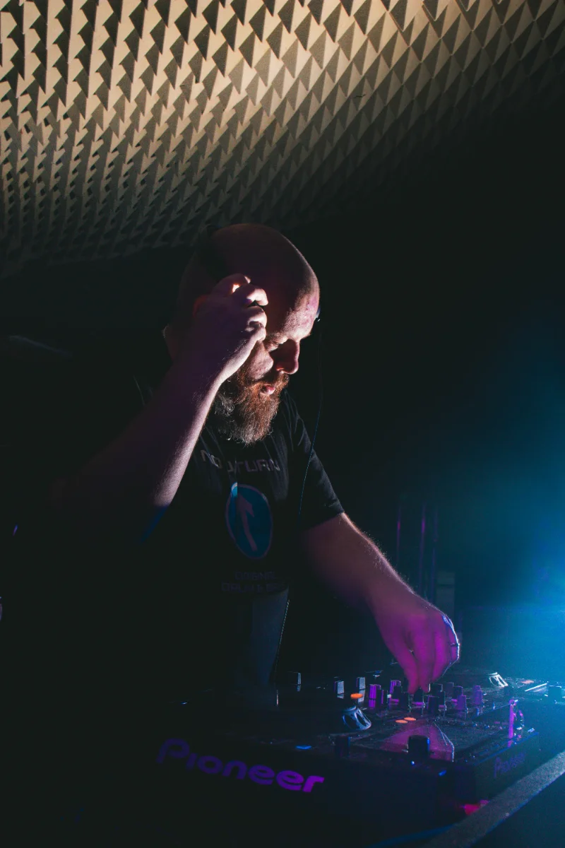 Parody β Roj Naylor at the decks